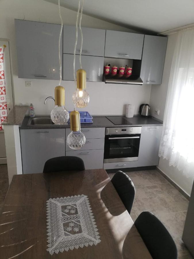 Apartman Kety Vir Eksteriør billede